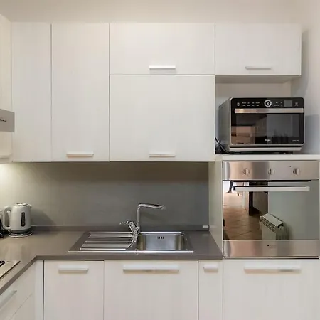 Romeo Garden By In Apartment