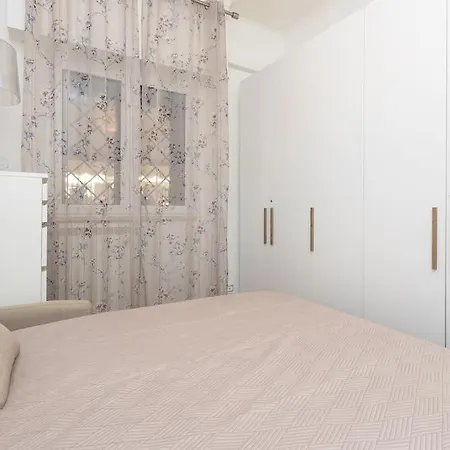 Apartment Romeo Garden By In *